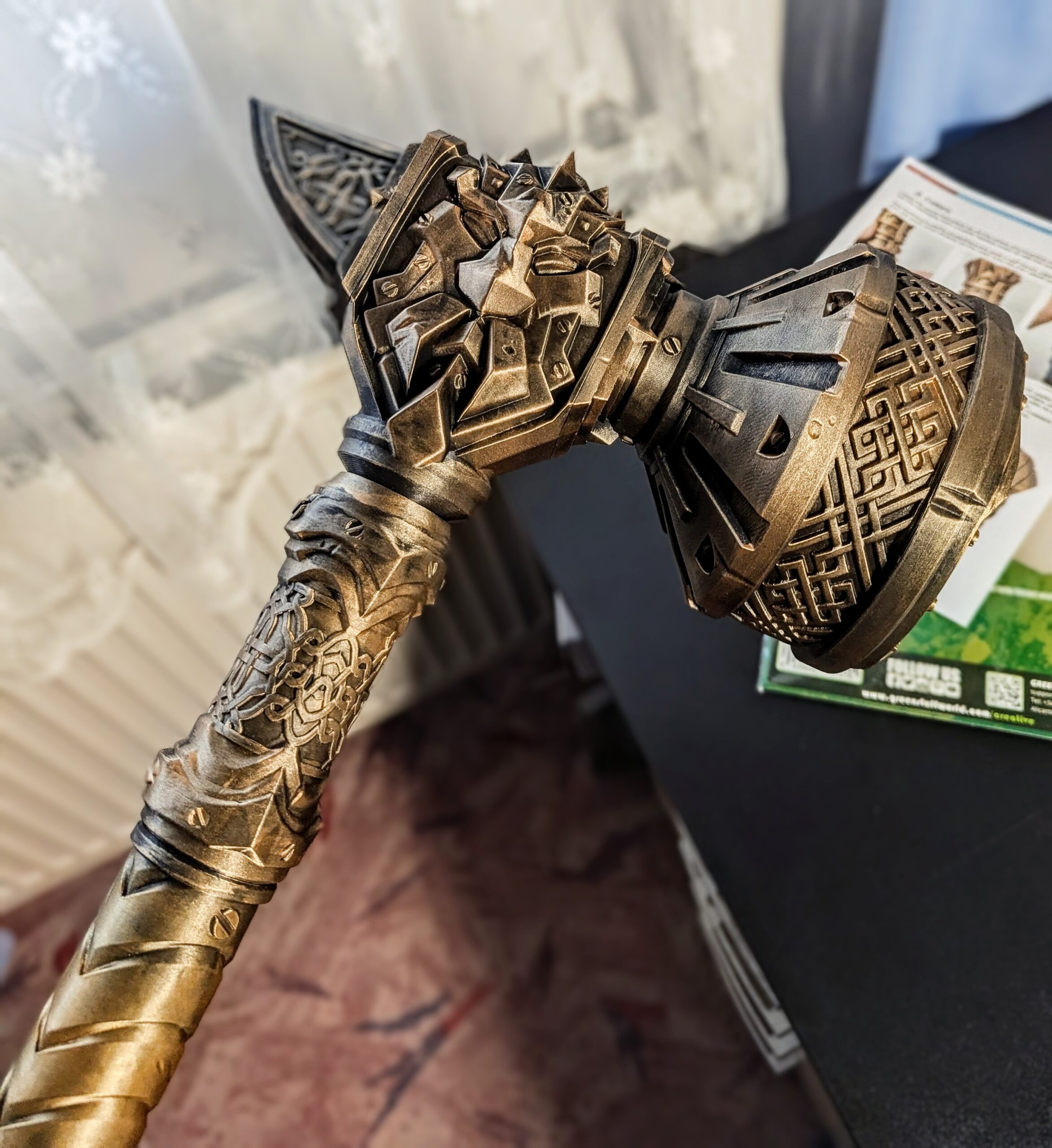 Hukot hlubin | Cosplay kladivo - Obrázek 6