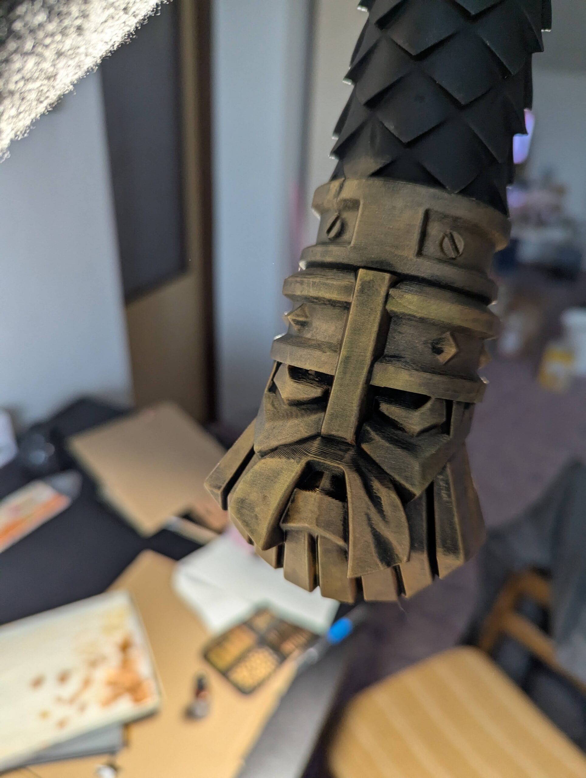 Hukot hlubin | Cosplay kladivo - Obrázek 4